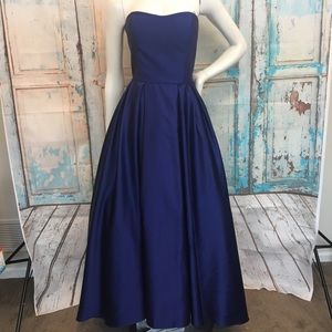 NWT BETSY & ADAM Royal Blue Strapless Ballgown